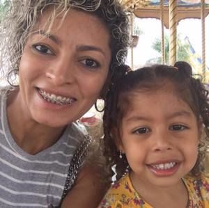 Meet your Posher, Danielle